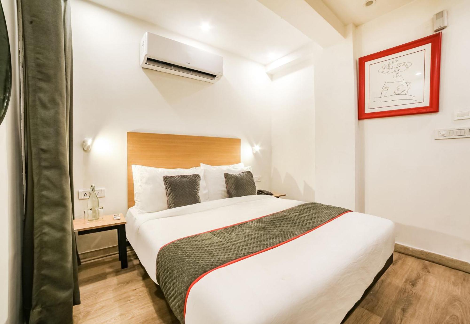 Super Hotel O Nawada Metro 德里 外观 照片